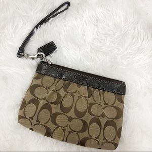 Timeless Coach Wristlet!